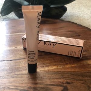 Mary Kay Oil Mattifier